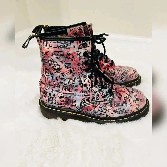 Super Rare Dr Martens Vintage 90's London Scene Allover Print - Picture 4 of 9